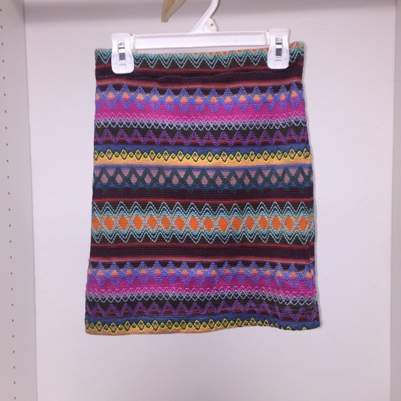 🍭ASOS AZTEC PRINT MINI SKIRT🍭 - Picture 1 of 4